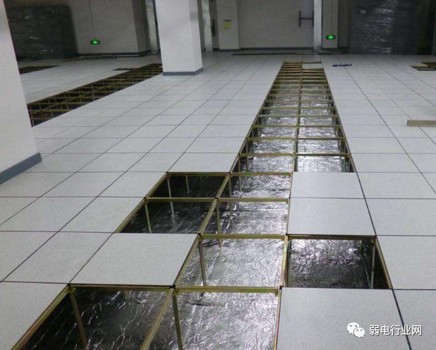 机房防静电地板如何一步步的施工?规范及要求?(中)(图3) 机房防静电地板如何一步步的施工?规范及要求?(中)(图3)